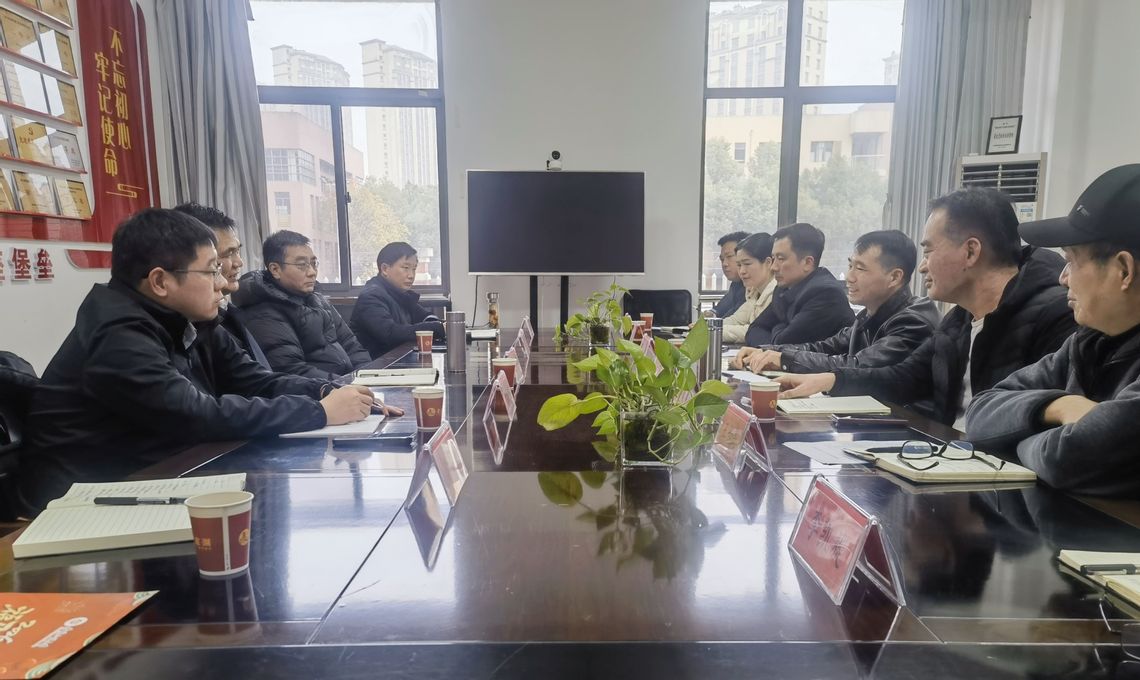 校领导赴定点帮扶村调研乡村振兴...